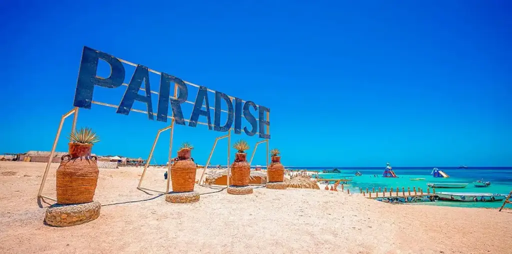 Paradise Island Submarine Trip – Hurghada (Adult)